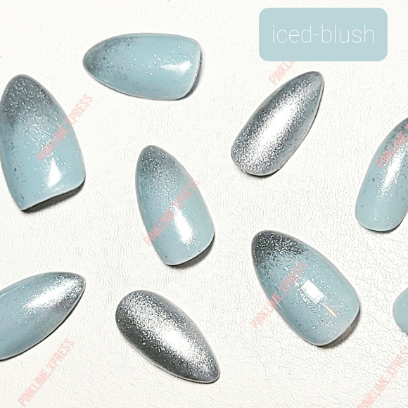 Press-on nails - Picture 1 of 3